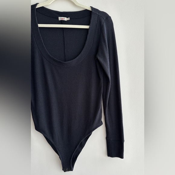 Faherty Legend™️ Rib Monroe Bodysuit, Black, Ribbed Long Sleeve, Size Large - Picture 7 of 16